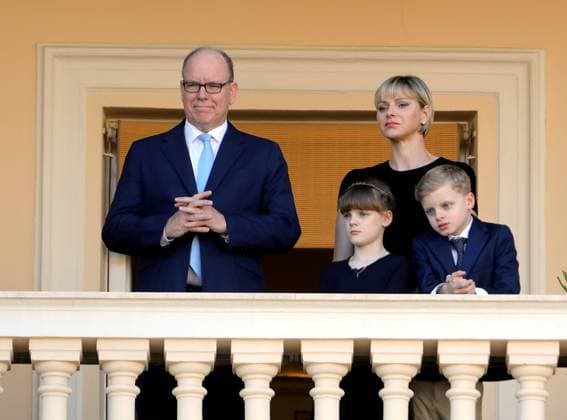 Entertainment Themen der Woche KW22 Entertainment Bilder des Tages Fete Dieu Monaco PHOTOPQR NICE MATIN Cyril Dodergny Menton 30 05 2024 Monaco le 30 05 2024 Fete Dieu sur la place du Palais Princier en presence de S A S Le Prince Albert II, La Princesse Charlene, Le Prince Hereditaire Jacques et la Princesse Gabriella Vente a la PQR autorisee PAS DE VENTE AUX TABLOIDS Vente a letranger autorisee Monaco on 30 05 2024 Fete Dieu on the Place du Palais Princier in the presence of H S H Prince Albert II, Princess Charlene, Hereditary Prince Jacques and Princess Gabriella Menton France  Copyright: xPHOTOPQR NICExMATIN MAXPPPxCyrilxDodergnyx 20240530NIM7737 20240530NIM7737