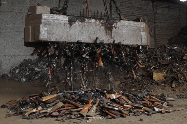 News Themen der Woche KW22 News Bilder des Tages Ecuador, Zerstörung von beschlagnahmten Waffen in Guayaquil GYE DESTRUCTION OF WEAPONS Guayaquil, Thursday, May 30, 2024 At the Andec facilities in southern Guayaquil, the destruction of seized weapons, ammunition and accessories took place Photos CÃ sar Munoz API Guayaquil Guayaquil Guayas Ecuador CLJ GYE DESTRUCTION OF WEAPONS fd9508305382ee1c13e53b9ff514dfef Copyright: xCÃ sarxMunozx