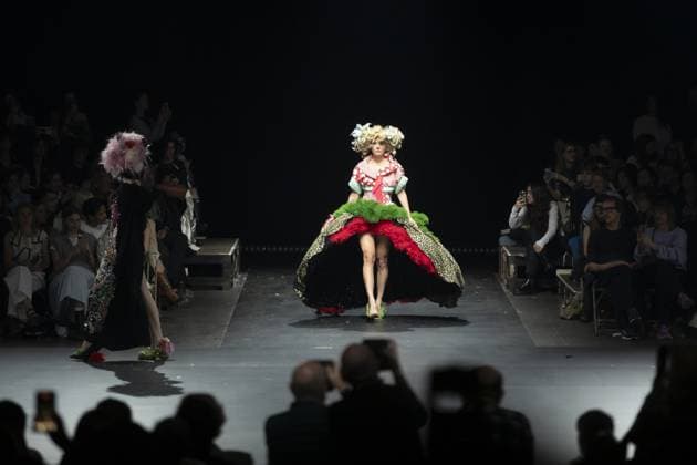 Entertainment Themen der Woche KW22 Entertainment Bilder des Tages A model pictured during the end of year fashion show showcasing the creations of students from the bachelor s and master s degree of the fashion department of the Royal Academy of Fine Arts - AP Hogeschool, in Antwerp, Friday 31 May 2024.  KRISTOFxVANxACCOM 93743787