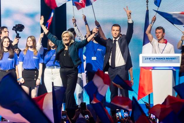 News Themen der Woche KW22 News Bilder des Tages Paris, France June 2, 2024 - Meeting of the political party Rassemblement National (RN) ahead of the European elections. The 27 EU countries have set the dates for the next European elections from June 6 to 9, 2024. 81 MEPs will be elected in France, where the vote will take place on June 9 - Jordan Bardella, Marine Le Pen POLITIQUE, RN , RASSEMBLEMENT NATIONAL, ELECTIONS EUROPEENNES, VOTE, CANDIDAT  Copyright: xVincentxIsorex