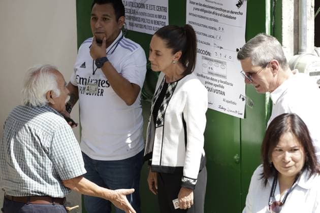 Claudia Sheinbaum Pardo, candidate for the Presidency of Mexico by Sigamos Haciendo Historia coalition before casting their vote during the general election. on June 2, 2024 in Mexico City, Mexico. Mexico City Mexico - ZUMAe321 20240602_zia_e321_039 Copyright: xLuisxBarronx