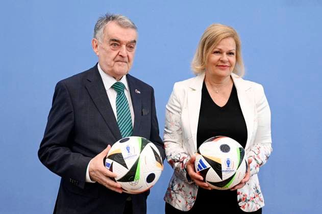 Herbert Reul und Nancy Faeser bei der Bundespressekonferenz 10 Tage vor der EM: Vorbereitung von Bund und Ländern für Sicherheit und Zusammenhalt im Haus der Bundespressekonferenz. Berlin, 04.06.2024