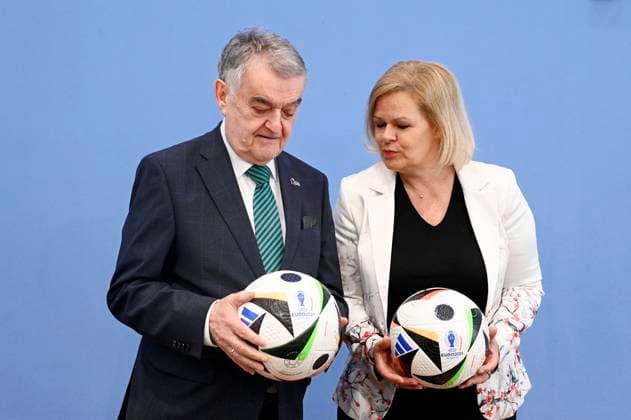 Herbert Reul und Nancy Faeser bei der Bundespressekonferenz 10 Tage vor der EM: Vorbereitung von Bund und Ländern für Sicherheit und Zusammenhalt im Haus der Bundespressekonferenz. Berlin, 04.06.2024