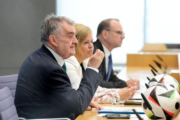 Herbert Reul und Nancy Faeser bei der Bundespressekonferenz 10 Tage vor der EM: Vorbereitung von Bund und Ländern für Sicherheit und Zusammenhalt im Haus der Bundespressekonferenz. Berlin, 04.06.2024