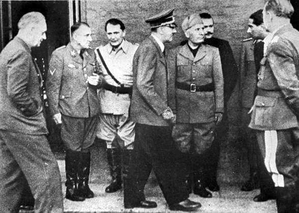 J. von Ribbentrop, M. Bomann, H. Hering, A. Hitler, B. Mussolini 549603 20.07.1944 From left: German foreign minister Joachim von Ribbentrop, Reichsleiter Martin Bormann, Reichsmarschall Hermann Hering, Fuhrer Adolf Hitler, Duce Benito Mussolini seen near Hitler s apartment after the attempt on his life on July 20, 1944. RIA Novosti Sputnik Berlin Germany  Copyright: xRIAxNovostix