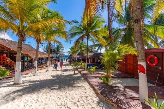 View of restaurants and beach bar at Puerto Morelos, Caribbean Coast, Yucatan Peninsula, Riviera Maya, Mexico, North America Copyright: FrankxFell 844-33050 RECORD DATE NOT STATED