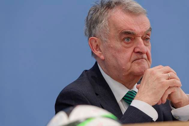 Faeser und Reul zur Sicherheit bei der EM 2024-06-04 Deutschland, Berlin - Bundespressekonferenz: Die Bundesministerin des Inneren und für Heimat und Herbert Reul (CDU), Innenminister des Landes Nordrhein-Westfalen, informieren über die Vorbereitung von Bund und Ländern für die Sicherheit während der Fußball-Europameisterschaft in Deutschland.