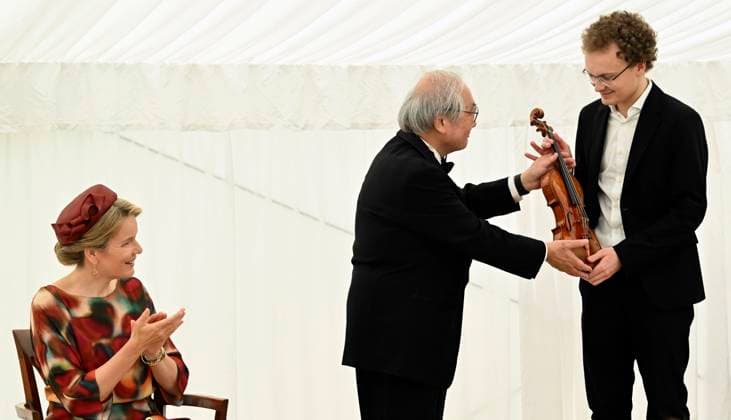 Entertainment Bilder des Tages Presentation of prizes to the winners of the Queen Elisabeth Competition 2024 BRUSSELS, BELGIUM - JUNE 04: Presentation of prizes to the winners of the twentieth edition of the Queen Elisabeth Competition dedicated to the violin in the presence of Queen Mathilde. First Prize 2024 (Queen Elisabeth International Grand Prix) : Dmytro Udovychenko (Ukraine) on June 04, 2024 in Brussels, Belgium, 04 06 2024 Brussels Belgium  Copyright: xDidierxLebrunx