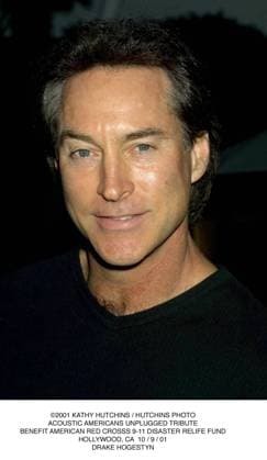 2001 KATHY HUTCHINS HUTCHINS PHOTO.ACOUSTIC AMERICANS UNPLUGGED TRIBUTE.BENEFIT AMERICAN RED CROSSS 9-11 DISASTER RELIFE FUND.HOLLYWOOD, CA 10 9 01.DRAKE HOGESTYN EDITORIAL USE ONLY Copyright: xx x khphotos225784