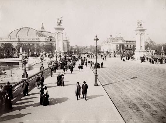 RECORD DATE NOT STATED Exposition Universelle, World Fair, Great Exhibition, Paris 1900 vintage photograph: Exposition Universelle, World Fair, Great Exhibition, Paris. Pont Alexandre III, Alexander III bridge over the River Seine.  Copyright: Copyrightx(c)Geminix2023.xCredit:xGemini 13453094