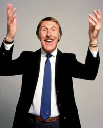 Bruce Forsyth - Portrait Portrait of British showman and entertainer Bruce Forsyth photographed in London in the early 1980 s. 39050 MPD - Exclusive *Minimum Fee Å75*,  Copyright: xMichaelxPutlandx xRetnaxPicturesx xAvalonx 0535878338