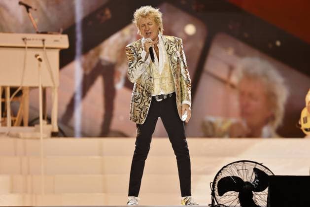 STOCKHOLM, SWEDEN 20240608 Rod Stewart plays at Tele2 Arena in Stockholm on Saturday night STOCKHOLM SWEDEN x12150x  Copyright: xCaisaxRasmussen TTx ROD STEWART qWCmH3-I9Vc