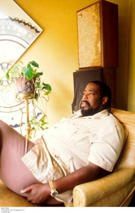 White, Barry Barry White *Call Before Use to Negotiate Fee * Credit all uses,  Copyright: xAJxBarrattx xAvalonx 0536390150