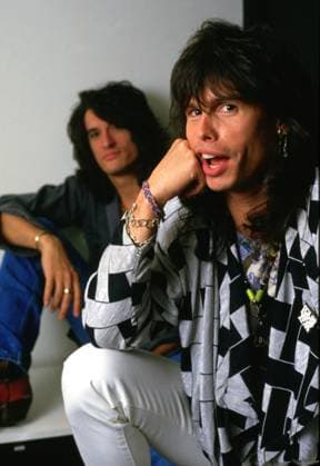 Portrait of Steven Tyler and Joe Perry of Aerosmith photographed in September 1987. Tim Jarvis Retna UK. Credit all Uses *Unbylined uses will incur an additional discretionary fee!* Portrait of Steven Tyler and Joe Perry of Aerosmith photographed in September 1987. Tim Jarvis Retna UK. Credit all Uses,  Copyright: xTimxJarvisx xRetnaxUKx xAvalonx 0536767601
