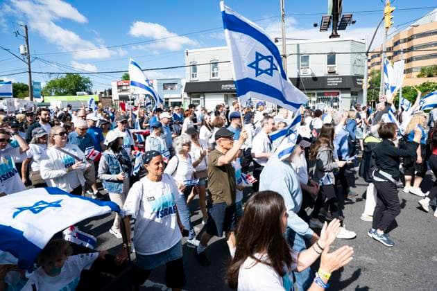 June 9, 2024, Toronto, On, Canada: People gather for United Jewish AppealöÄÃ s annual Walk With Israel event in Toronto, on Sunday, June 9, 2024. Toronto Canada  - ZUMAc35_ 20240609_zaf_c35_009 Copyright: xArlynxMcadoreyx