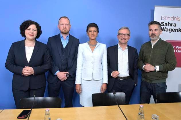 News Themen der Woche KW24 News Bilder des Tages Amira Mohamed Ali, Christian Leye, Sahra Wagenknecht, Thomas Geisel und Fabio De Masi bei der Pressekonferenz zur Europawahl 2024 im Haus der Bundespressekonferenz. Berlin, 10.06.2024 *** Amira Mohamed Ali, Christian Leye, Sahra Wagenknecht, Thomas Geisel and Fabio De Masi at the press conference on the 2024 European elections in the Haus der Bundespressekonferenz Berlin, 10 06 2024 Foto:xF.xKernx xFuturexImagex bsw_pk_4614