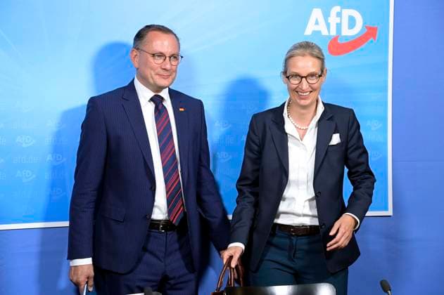 News Themen der Woche KW24 News Bilder des Tages Tino Chrupalla und Alice Weidel bei der Pressekonferenz der AfD zur Europawahl 2024 im Haus der Bundespressekonferenz. Berlin, 10.06.2024 *** Tino Chrupalla and Alice Weidel at the AfD press conference on the 2024 European elections at the Haus der Bundespressekonferenz Berlin, 10 06 2024 Foto:xF.xKernx xFuturexImagex afd_pk_4603