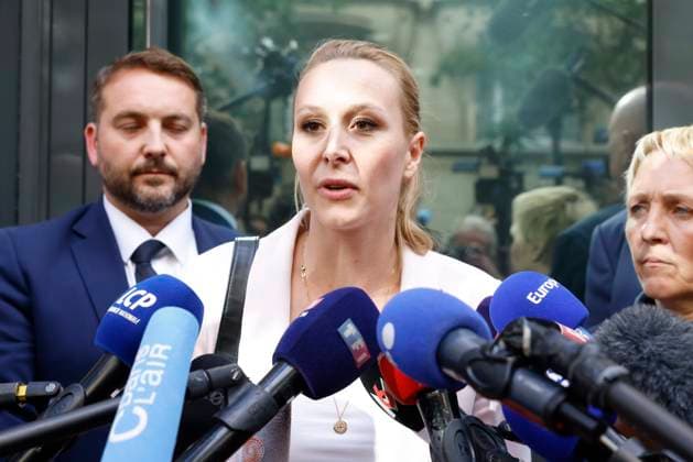 News Themen der Woche KW24 News Bilder des Tages MARION MARECHAL MARINE LE PEN JORDAN BARDELLA PHOTOPQR LE PARISIEN Olivier CORSAN Paris 10 06 2024 Paris, France, June 10th 2024 Marion Maréchal Le Pen of Reconquête went to the RN headquarters to meet Jordan Bardella and Marine Le Pen the day after the European elections photo LP Olivier Corsan Paris, France, june 10th 2024 talk about regrouping the two far right parties, the majority in the European elections in France MarionMaréchalLePen of Reconquête went to the RN headquarters to meet JordanBardella and MarineLePen her aunt the day after the European elections Local Caption Paris Ile de France France  Copyright: xPHOTOPQR LExPARISIEN MAXPPPxOlivierxCORSANx 20240610LPA3198 20240610LPA3198