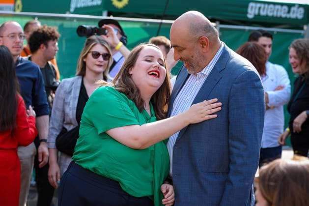 07.06.2024, Köln, Wahlkampfveranstaltung Bündnis 90 Die Grünen - Bundestagsabgeordnete Politikerin Ricarda Lang zusammen mit Bundestagsabgeordneter Omid Nouripour Nordrhein-Westfalen Deutschland *** 07 06 2024, Cologne, election campaign event Bündnis 90 Die Grünen Member of the Bundestag Ricarda Lang together with Member of the Bundestag Omid Nouripour North Rhine-Westphalia Germany
