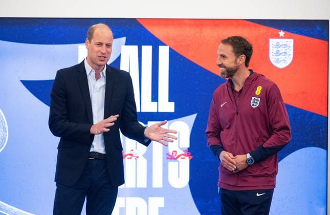 Prince William wishes the England men™s football team luck ahead of Euro 2024 Prince William chats with Gareth Southgate as he visits St. George™s Park to wish the England Men™s team luck ahead of the UEFA Euro 2024 tournament, at St George™s Park, Burton on Trent, Staffordshire, UK, on the 10th June 2024. Picture by Paul Cooper WPA-Pool Burton on Trent St George™s Park Staffordshire United Kingdom  WHA-0760