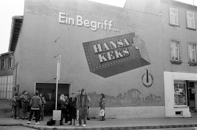 Archivbilder der Woche KW24 Hansa Keks 20.04.1994, Brand- Erbisdorf, Keksfabrik, Hansa Keks, Hansa Keks GmbH (Brand-Erbisdorf), hier wurde auch der Amaranth Biscuit gebacken, der auch zur Nahrung der NASA Astronauten gehörte. *** Hansa Keks 20 04 1994, Brand Erbisdorf, cookie factory, Hansa Keks, Hansa Keks GmbH Brand Erbisdorf, where the amaranth biscuit was baked, which was also part of the NASA astronauts diet