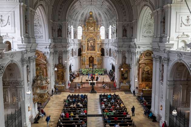 Die Deutsche Bischofskonferenz und die Evangelische Kirche in Deutschland (EKD) haben am Tag des Eroeffnungsspiels der Fussball-Europameisterschaft in Deutschland (14.06.2024) zu einem oekumenischen Gottesdienst in die Kirche St. Michael in Muenchen, der unter dem Motto United steht, eingeladen. Den Gottesdienst leiten der Sportbeauftragte des Rates der EKD, Praeses Thorsten Latzel (Evangelische Kirche im Rheinland) und der Sportbischof der Deutschen Bischofskonferenz, Bischof Stefan Oster SDB (Passau). (Siehe epd-Meldung vom 14.06.2024) EDITORIAL USE ONLY