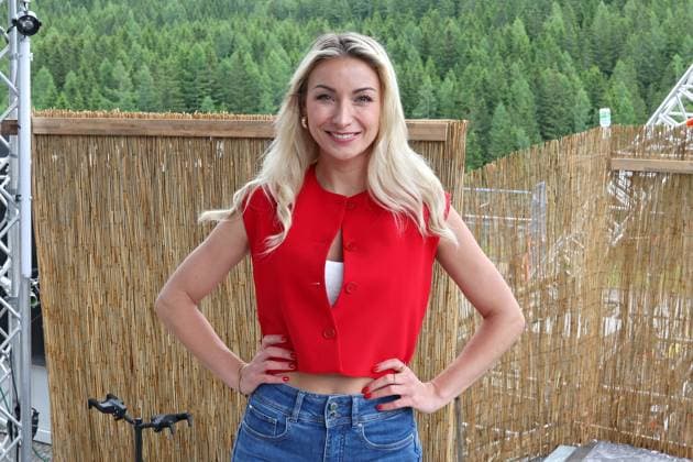 ORF Wenn die Musi spielt . Sängerin Anna-Carina Woitschack am Rande von Proben zum Musik Open Air Wenn die Musi spielt am 14.06.2024 in Bad Kleinkirchheim. 20240614SBK0038
