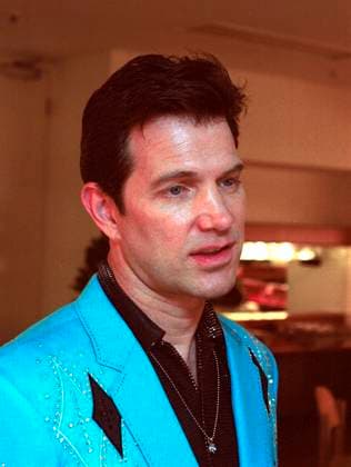 CHRIS ISAAK PERFORMING LIVE IN CONCERT CHRIS ISAAK PERFORMING LIVE IN CONCERT ON THE OPENING NIGHT OF HIS AUSTRALIAN TOUR AT THE BURSWOOD THEATRE, PERTH. 25TH NOVEMBER 2002. PICTURES ,  Copyright: xGarryxMerrinx xAvalonx 0544142737