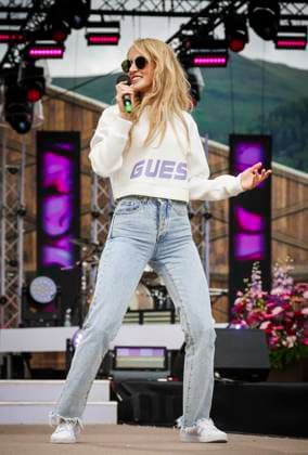 13.06.2024, Bad Kleinkircheim, AUT, Unterwegs in Kärnten, Reportage, Wenn die Musi Spielt 2024, im Bild Melissa Naschenweng,