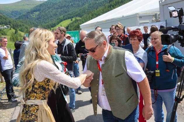 13.06.2024, Bad Kleinkircheim, AUT, Unterwegs in Kärnten, Reportage, Wenn die Musi Spielt 2024, im Bild Melissa Naschenweng,