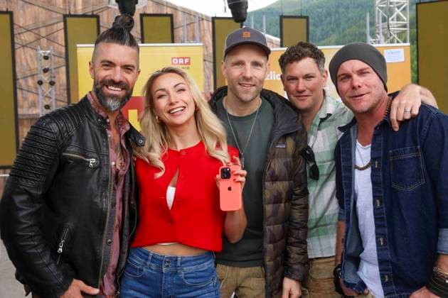 13.06.2024, Bad Kleinkircheim, AUT, Unterwegs in Kärnten, Reportage, Wenn die Musi Spielt 2024, im Bild ð‘¨ð‘µð‘µð‘¨-ð‘ªð‘¨ð‘¹ð‘°ð‘µð‘¨ ð‘¾ð’ð’äð’ ð’ ð’ ð’‰ð’‚ð’ ð’a, Voxxclub,