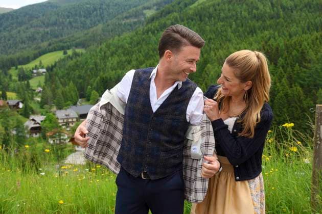 13.06.2024, Bad Kleinkircheim, AUT, Unterwegs in Kärnten, Reportage, Wenn die Musi Spielt 2024, im Bild Marco Ventre, Stefanie Hertel,