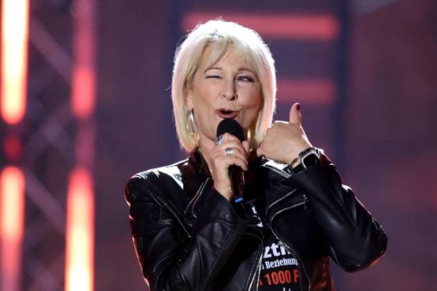ORF Wenn die Musi spielt . Sängerin Claudia Jung während Proben zum Musik Open Air Wenn die Musi spielt am 14.06.2024 in Bad Kleinkirchheim. 20240615SBK0138