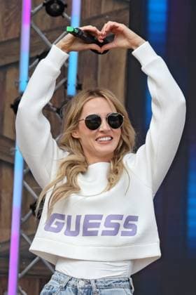 ORF Wenn die Musi spielt . Sängerin Melissa Naschenweng während Proben zum Musik Open Air Wenn die Musi spielt am 14.06.2024 in Bad Kleinkirchheim. 20240615SBK0046