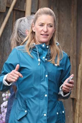 ORF Wenn die Musi spielt . Sängerin Stefanie Hertel während Proben zum Musik Open Air Wenn die Musi spielt am 14.06.2024 in Bad Kleinkirchheim. 20240615SBK0023