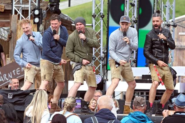 ORF Wenn die Musi spielt . Voxxclub während Proben zum Musik Open Air Wenn die Musi spielt am 14.06.2024 in Bad Kleinkirchheim. 20240615SBK0029