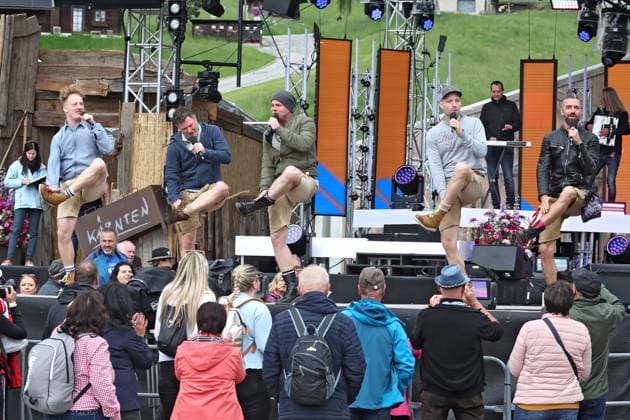 ORF Wenn die Musi spielt . Voxxclub während Proben zum Musik Open Air Wenn die Musi spielt am 14.06.2024 in Bad Kleinkirchheim. 20240615SBK0030