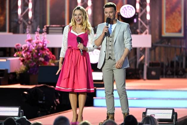 15.06.2024 - Bad Kleinkirchheim St. Oswald am Hoferriegel in Österreich (AUT) - Wenn die Musi spielt Open Air 2024 - Stefanie Hertel und Marco Ventre,