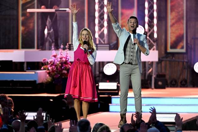 15.06.2024 - Bad Kleinkirchheim St. Oswald am Hoferriegel in Österreich (AUT) - Wenn die Musi spielt Open Air 2024 - Stefanie Hertel und Marco Ventre,