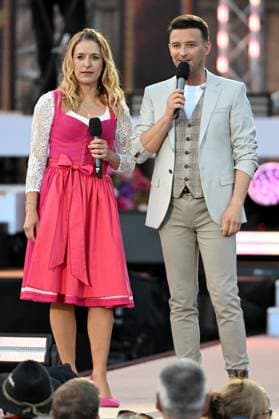 15.06.2024 - Bad Kleinkirchheim St. Oswald am Hoferriegel in Österreich (AUT) - Wenn die Musi spielt Open Air 2024 - Stefanie Hertel und Marco Ventre,