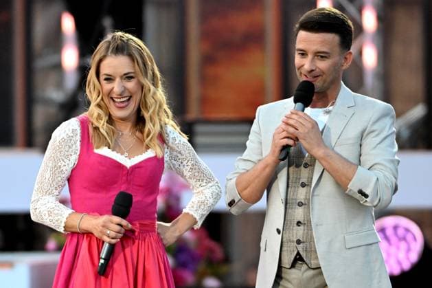 15.06.2024 - Bad Kleinkirchheim St. Oswald am Hoferriegel in Österreich (AUT) - Wenn die Musi spielt Open Air 2024 - Stefanie Hertel und Marco Ventre,
