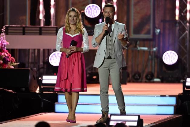 15.06.2024 - Bad Kleinkirchheim St. Oswald am Hoferriegel in Österreich (AUT) - Wenn die Musi spielt Open Air 2024 - Stefanie Hertel und Marco Ventre,