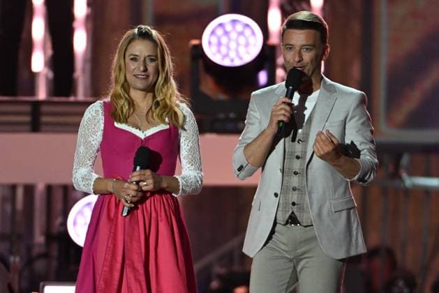 15.06.2024 - Bad Kleinkirchheim St. Oswald am Hoferriegel in Österreich (AUT) - Wenn die Musi spielt Open Air 2024 - Stefanie Hertel und Marco Ventre,