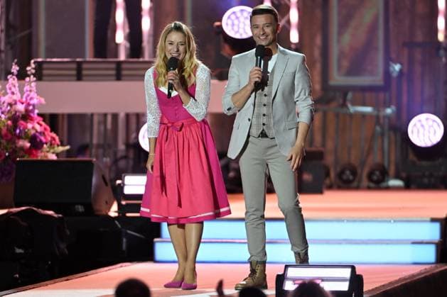 15.06.2024 - Bad Kleinkirchheim St. Oswald am Hoferriegel in Österreich (AUT) - Wenn die Musi spielt Open Air 2024 - Stefanie Hertel und Marco Ventre,