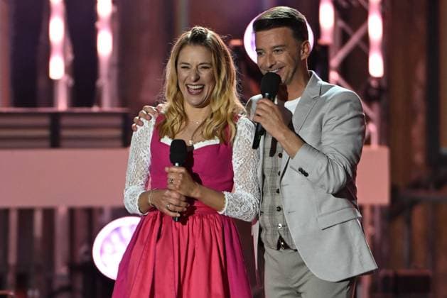 15.06.2024 - Bad Kleinkirchheim St. Oswald am Hoferriegel in Österreich (AUT) - Wenn die Musi spielt Open Air 2024 - Stefanie Hertel und Marco Ventre,