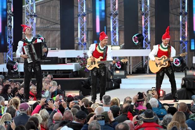 15.06.2024 - Bad Kleinkirchheim St. Oswald am Hoferriegel in Österreich (AUT) - Wenn die Musi spielt Open Air 2024 - Die jungen Zillertaler,