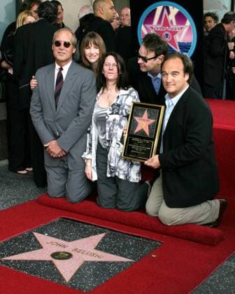 2004 KATHY HUTCHINS HUTCHINS PHOTO.HOLLYWOOD WALK OF FAME STAR FOR.JOHN BELUSHI.HOLLYWOOD, CA .APRIL 1, 2004.CHEVY CHASE,JUDY BELUSHI PISANO, DAN AYKROYD, JIM BELUSHI LOS ANGELES CALIFORNIA USA EDITORIAL USE ONLY Copyright: xx KATHYxHUTCHINSx khphotos258356