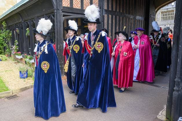 Bilder des Jahres 2024, Entertainment 06 Juni Entertainment Themen der Woche KW25 Entertainment Bilder des Tages The Prince of Wales leaves after attending the annual Order of the Garter Service at St George s Chapel, Windsor Castle. Featuring: Princess Anne, Duke of Edinburgh, Prince William Where: Windsor, United Kingdom When: 17 Jun 2024 Credit: Cover Images EDITORIAL USE ONLY. NOT FOR USE BY NEWSPAPERS BASED IN THE UK. Copyright: xx coverimg53858411