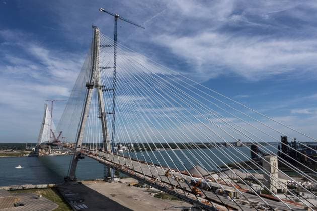 Detroit, Michigan USA -15 June 2024, The last deck section has been put in place on the Gordie Howe International Bridge, linking Detroit with Windsor, Ontario across the Detroit River. The bridge is expected to open in 2025 Copyright: imageBROKER JimxWest ibljiw10800655.jpg