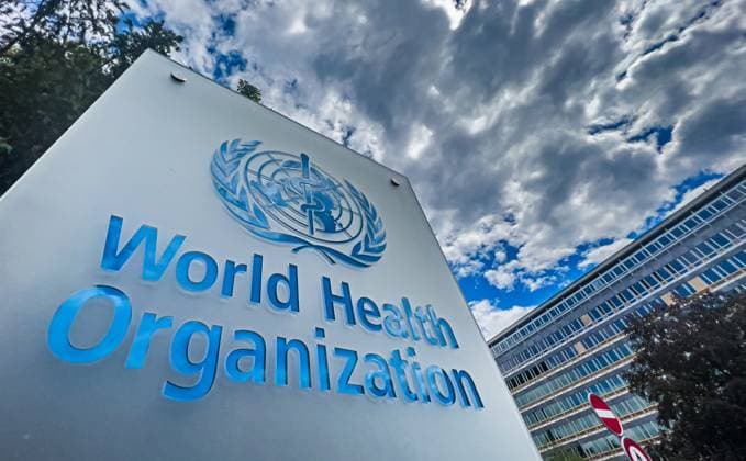 Weltgesundheitsorganisation Signet der zur Vereinten Nationen gehörenden Weltgesundheitsorganisation. (Genf, Schweiz, 03.08.2023) *** World Health Organization Signet of the World Health Organization, part of the United Nations Geneva, Switzerland, 03 08 2023